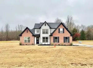 551 Centerline Roper Loop, Byhalia, MS 38611