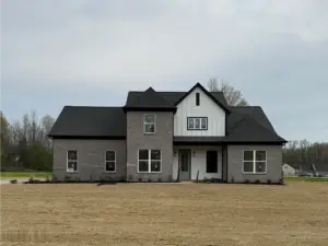 144 Centerline Roper Loop, Oakland, TN 38060