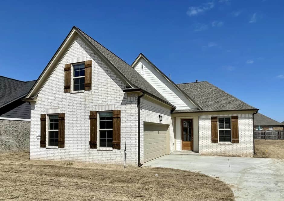 Lakeside Circle South, Somerville, TN 38068