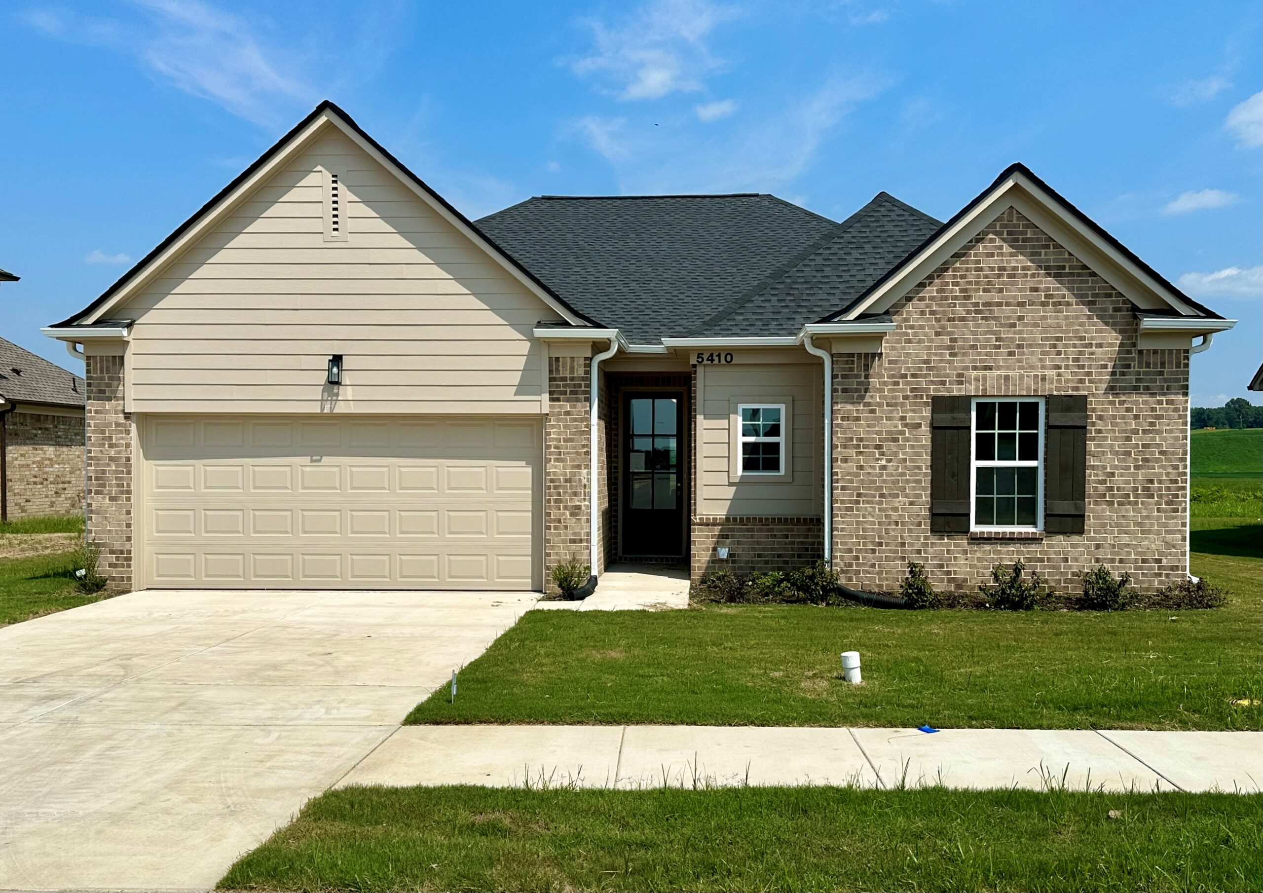 Kaitlyn Drive East, Walls, MS 38680