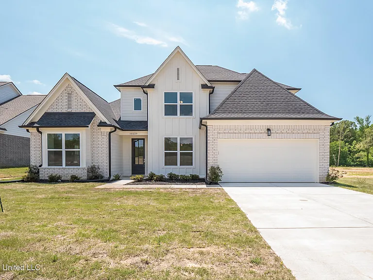 Centerline Roper Loop, Byhalia, MS 38611